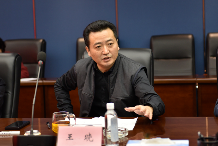 黃山市交通運(yùn)輸局局長(zhǎng)吉?jiǎng)傄恍械浇鏖L(zhǎng)運(yùn)交流指導(dǎo)