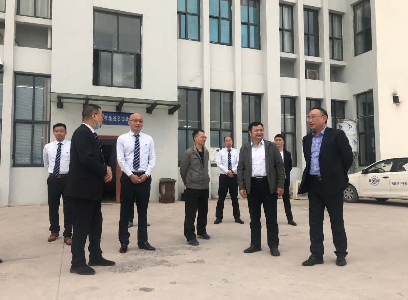 市政公用集團副總經(jīng)理郭曉慶一行蒞臨上饒汽運調研